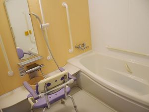 浴室の介助用椅子  