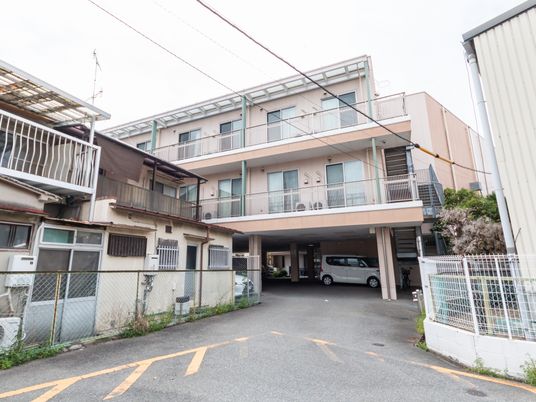 施設の外観  