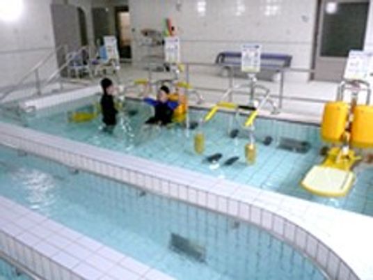 機能訓練室のプール