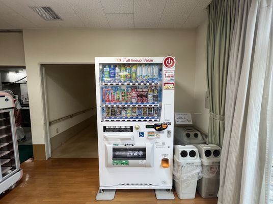 自販機のある休憩室  