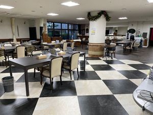落ち着いた雰囲気の食堂