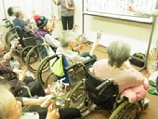 車椅子を使った活動　多目的室