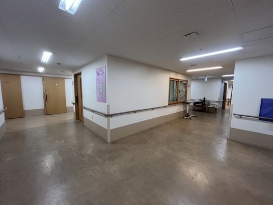 落ち着いた廊下