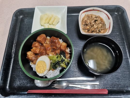 栄養たっぷりの食事