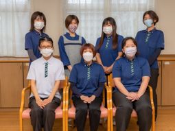 スタッフの集合ポートレート