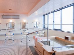 清潔感ある浴室空間