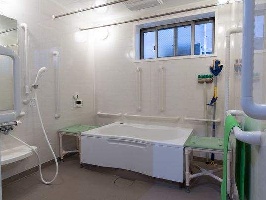 バリアフリー浴室設備