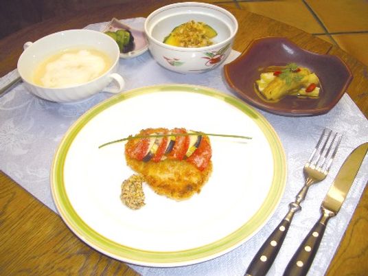 手作り感ある料理一式
