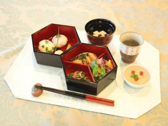和風のお食事セット