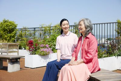 広々とした明るいロビー