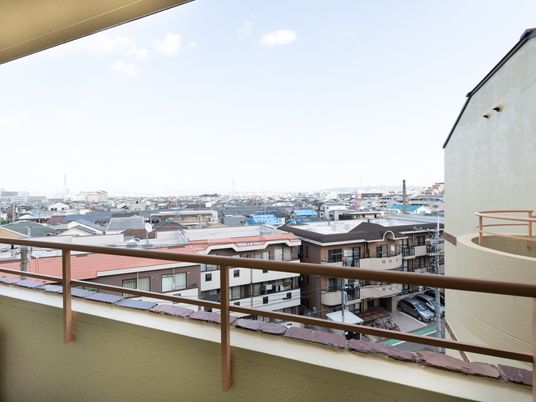 広い眺望のバルコニー