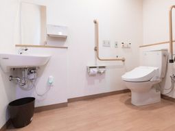バリアフリーのトイレ設備