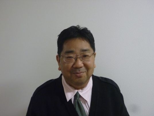 笑顔のスタッフ肖像画