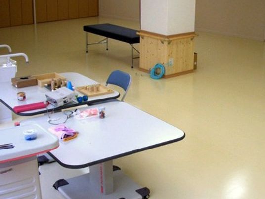 作業台のある多目的室  