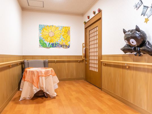 和風の装飾が施された廊下