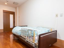 シンプルな居室の空間