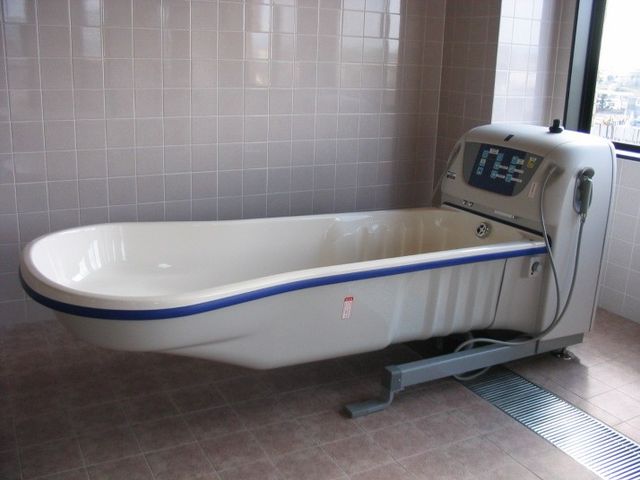 便利な設備の浴室 浴室 機能的な設備を備えた浴室です。広々として、利用しやすい設計になっています。