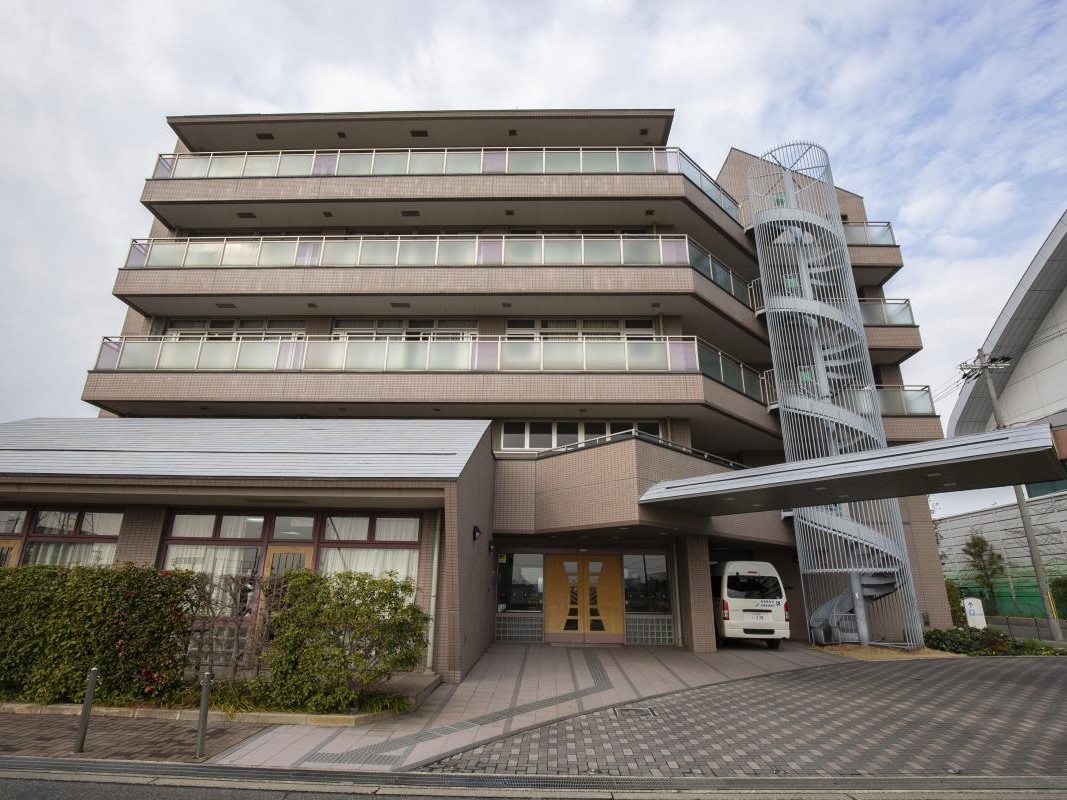 老人保健施設 永寿 ケアセンターの外観