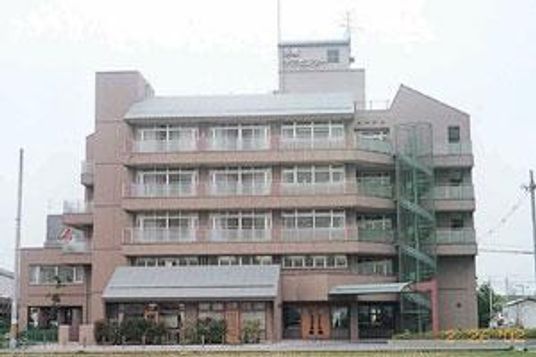 モダンな建物の外観