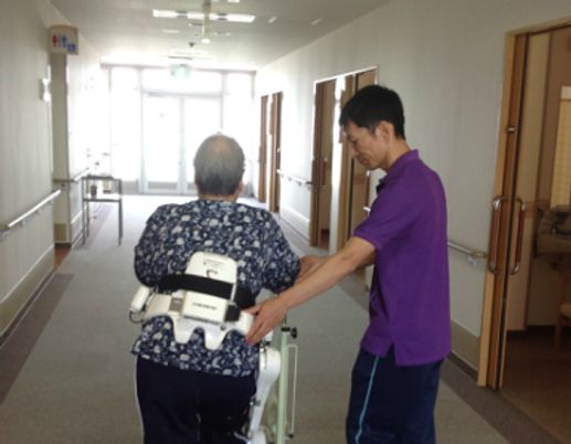 歩行を支援する廊下