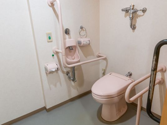 手すり付きトイレ設備