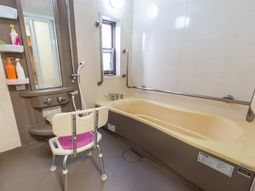 バリアフリー浴室の設備