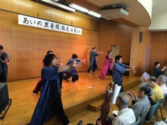 多目的室での活動風景