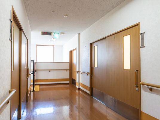 広々とした快適な廊下