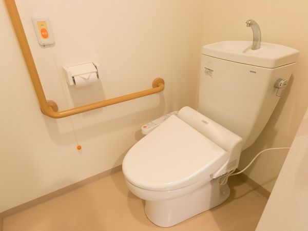清潔感のあるトイレの一角