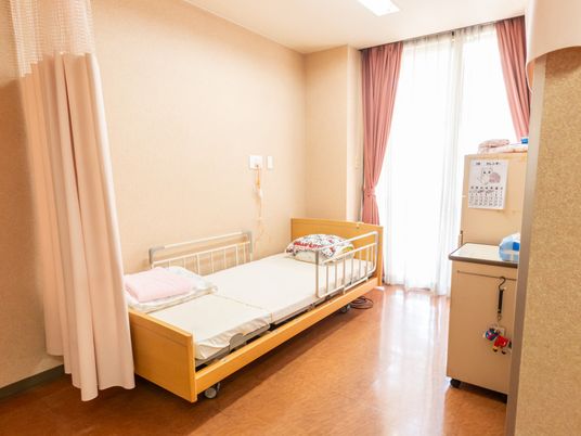 光が差し込む居室