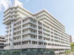 多階層の建物外観