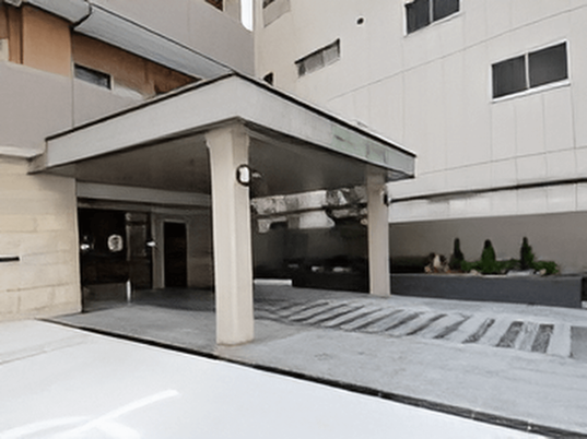 エントランスの外側観覧