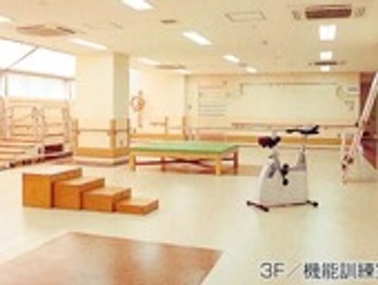 明るい機能訓練室