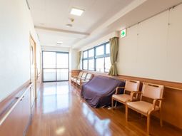 広々とした廊下