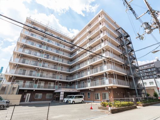 高層建物の外観