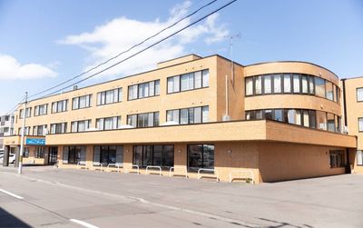 三階建ての外観