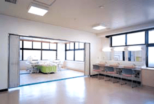 自然光の明るい部屋