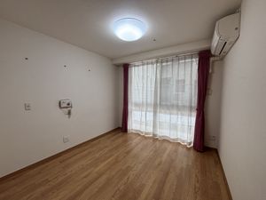 日の光が差し込む居室
