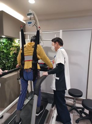 機能訓練中の様子です  