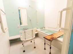 バリアフリー浴室設備