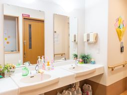 清潔な洗面スペース