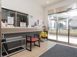 フロントの待合スペース