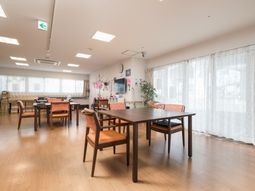 明るいダイニングルーム