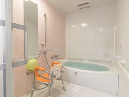 バリアフリーの快適浴室