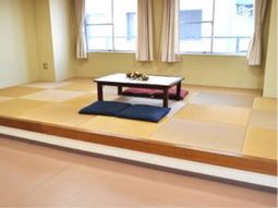 和室の明るい空間