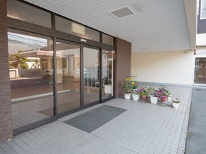 明るいエントランス