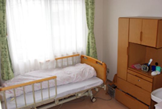 優しい光が入る居室