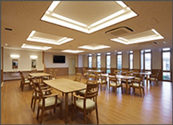 天井が高いダイニング