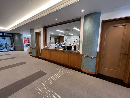 エントランスホール