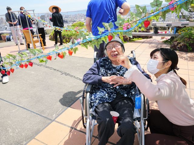 開放感あふれる屋上 テラス 屋外でリフレッシュできるスペースです。同僚との交流や気分転換に最適です。